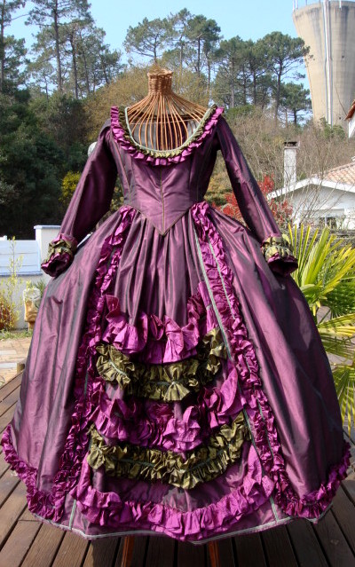 Rouge Venise Carnaval Robe En Forme De Coeur Avec Des Tissus San